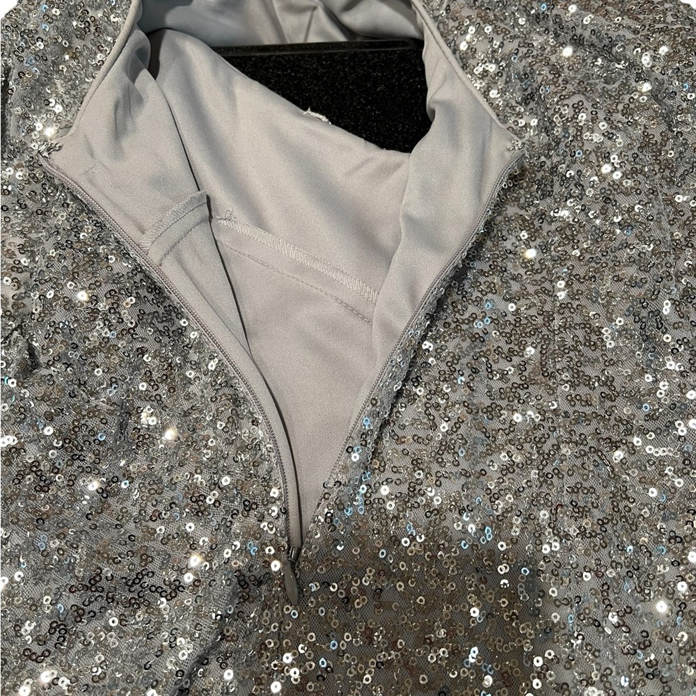 Calvin Klein Silver Completely Sequins Dress In E… - image 4